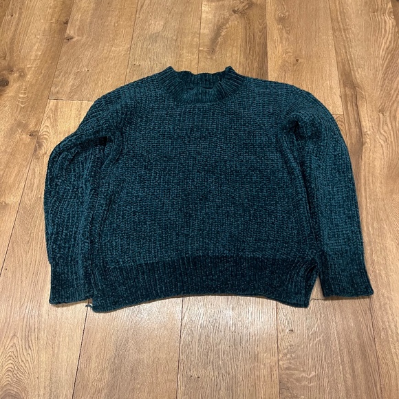 Girls chenille sweater size medium - Picture 1 of 4